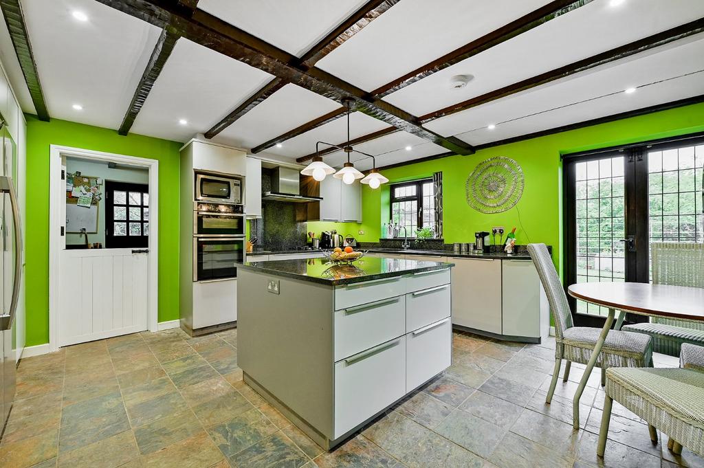Kitchen/Breakfast