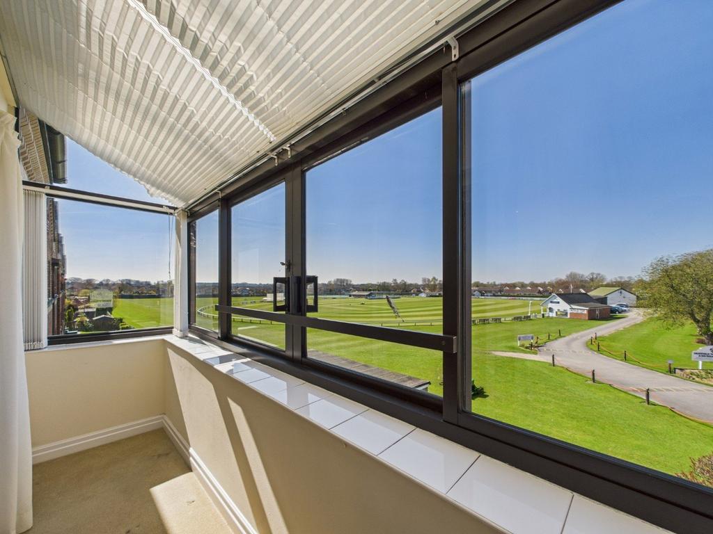2 Bedroom Second Floor Flat - For Sale