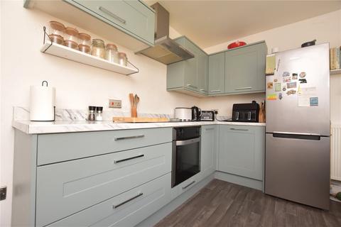 171 Glen Road, Morley, Leeds, LS27 9AZ