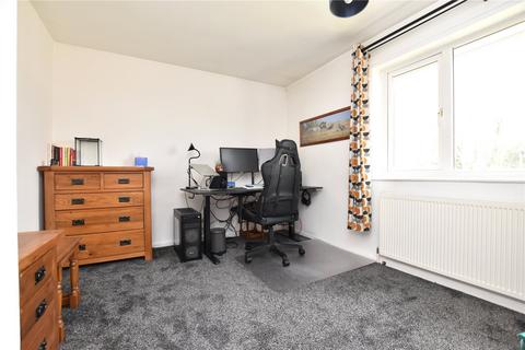 171 Glen Road, Morley, Leeds, LS27 9AZ
