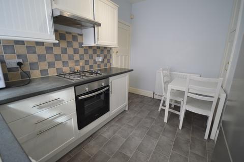 2 bedroom flat to rent, Benton Road, Newcastle upon Tyne NE7