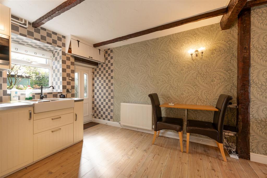 3 Baynes Cottage, Low Bentham, LA2 7 EG-12.JPG