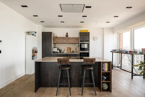 3 bedroom apartment for sale, Keybridge Tower