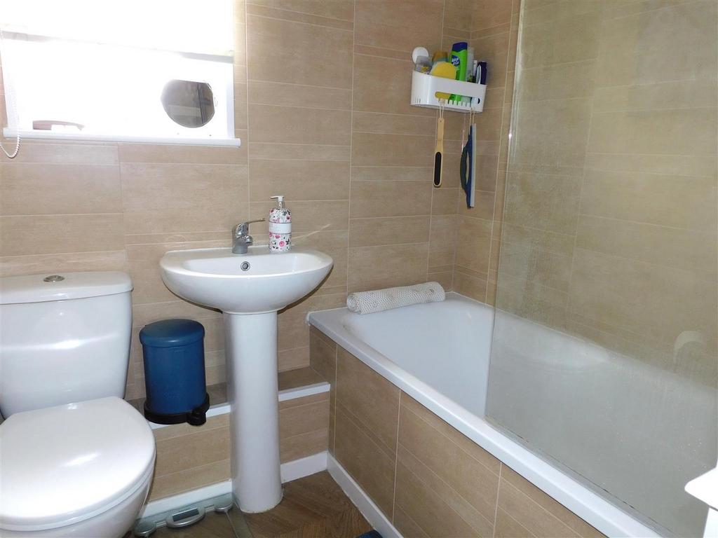 14 Mead Way-Bathroom.JPG