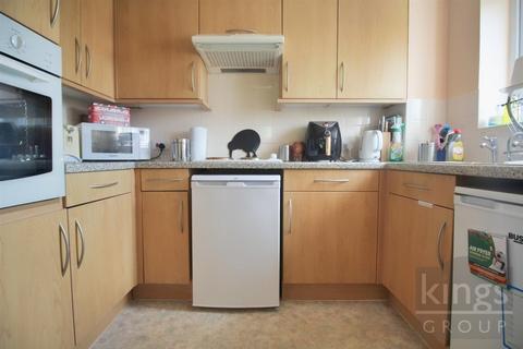 2 bedroom retirement property for sale, Silver Birch Court, Friends Avenue, Cheshunt, Waltham Cross