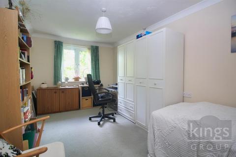 2 bedroom retirement property for sale, Silver Birch Court, Friends Avenue, Cheshunt, Waltham Cross