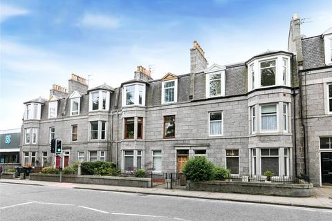 2 bedroom flat to rent, Great Western Road, Top Floor, Aberdeen, AB10