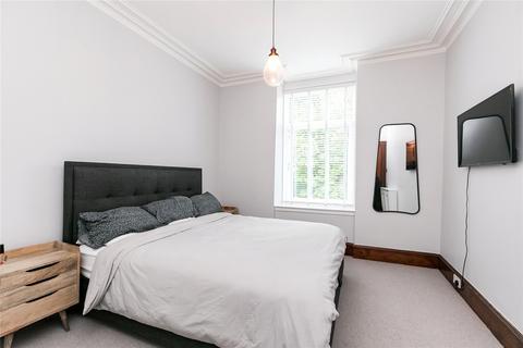 2 bedroom flat to rent, Great Western Road, Top Floor, Aberdeen, AB10