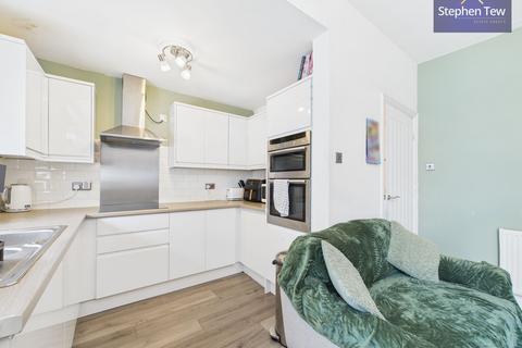 5 Beverley Grove, Blackpool, FY4 2BG