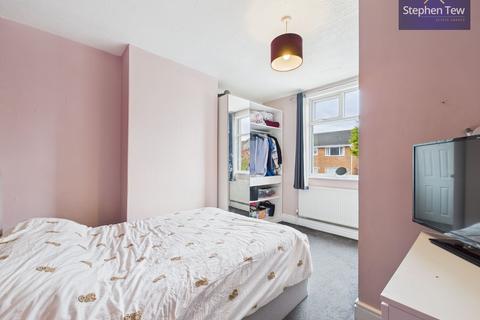 5 Beverley Grove, Blackpool, FY4 2BG