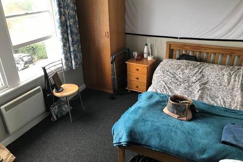 4 bedroom ground floor flat to rent, King's Road, Bristol BS8