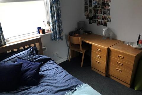 4 bedroom ground floor flat to rent, King's Road, Bristol BS8