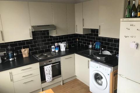 4 bedroom ground floor flat to rent, King's Road, Bristol BS8