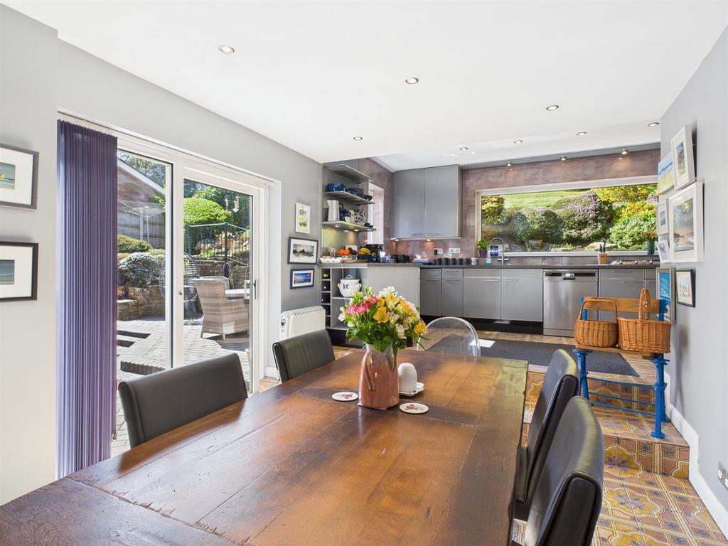Dining Kitchen