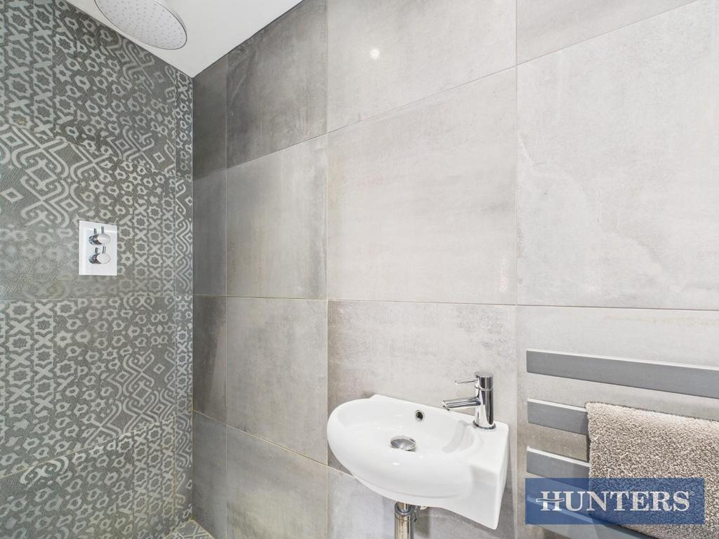 En Suite/ Wet Room