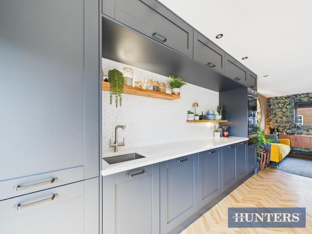 Kitchen/ Family Room