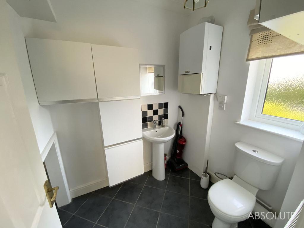 Utility/toilet room