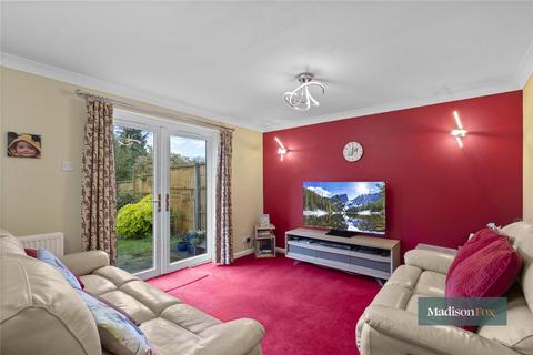 3 bedroom semi-detached house for sale, Brookfield, Thornwood CM16