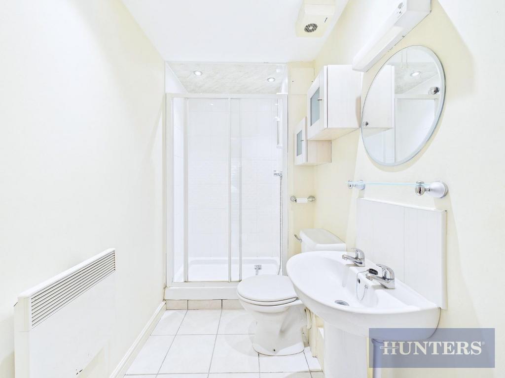 CAM05316 G0-PR0036-STILL009.jpg