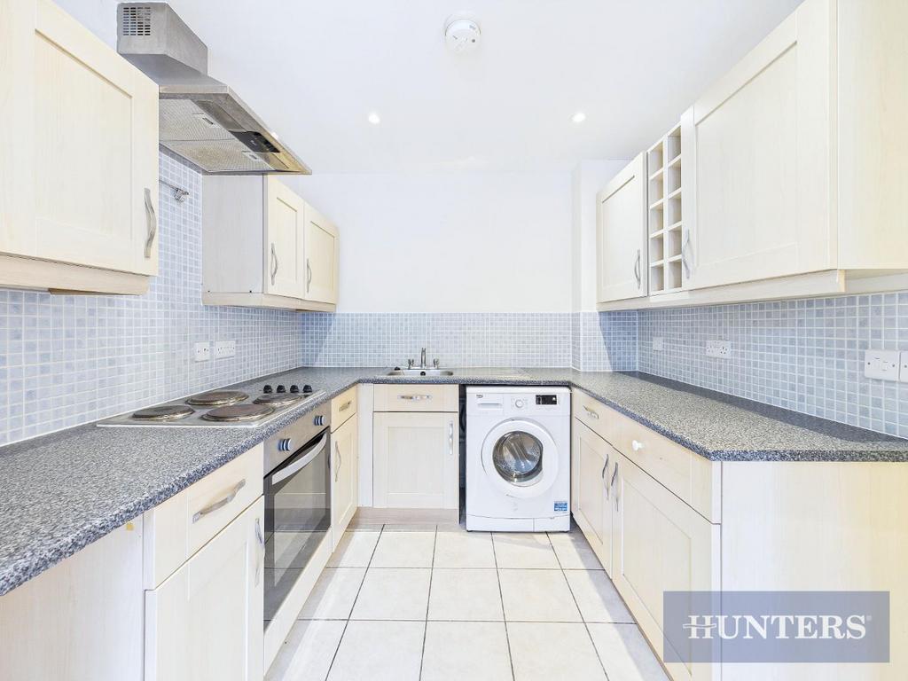 CAM05316 G0-PR0036-STILL001.jpg