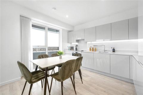 Heartwell Avenue, London, E16