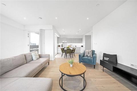 3 bedroom apartment to rent, Heartwell Avenue, London, E16
