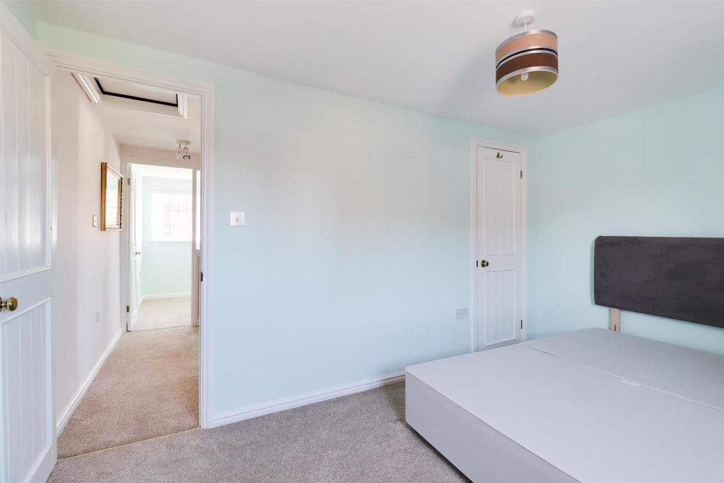 Bedroom 1 (2).jpg