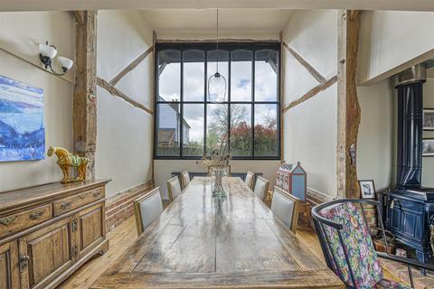 undefined, Laddingford, Maidstone