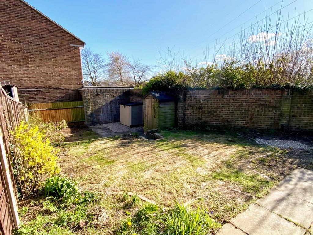 9. 5 Keats Rd - Garden 1.jpg