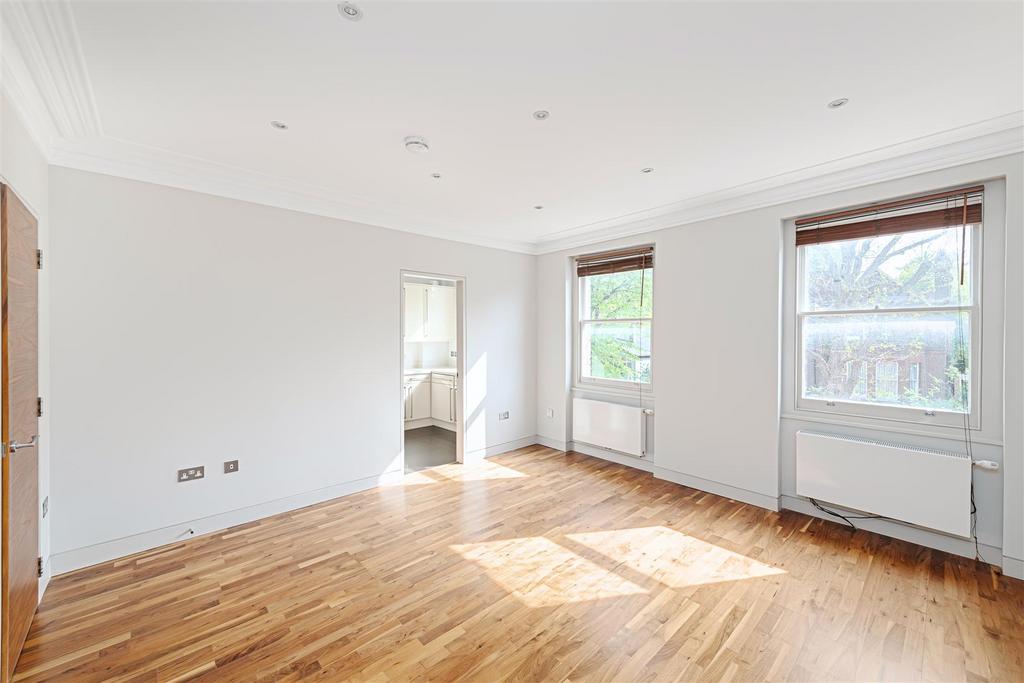 Flat 3, 35 Netherhall Gardens Hi-5.jpg