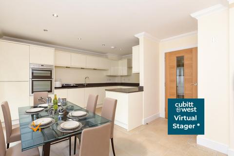 4 bedroom semi-detached house for sale, Somerset Gardens, Meadvale, Surrey