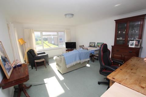 2 bedroom flat for sale, Compton Place Road, Eastbourne, BN21 1EE