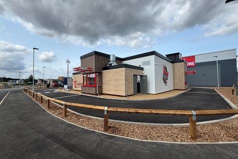 Trade counter to rent - 6 Portside Trade and Retail Park, CO12