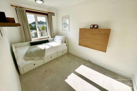 41 Alder Road, Southampton, SO16 5EG