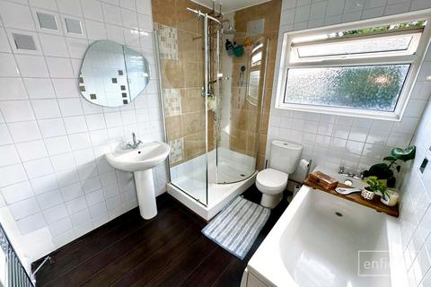 41 Alder Road, Southampton, SO16 5EG