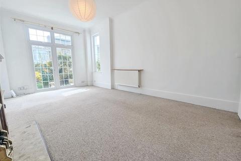 2 bedroom flat for sale, Belvedere Street, Ryde, PO33 2JW