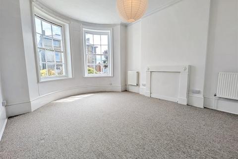 2 bedroom flat for sale, Belvedere Street, Ryde, PO33 2JW