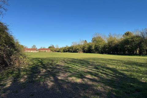 Land to rent, Duckthorpe Lane, Marshchapel, Grimsby
