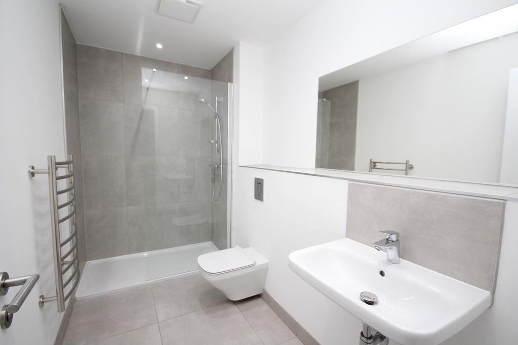 Main Bathroom