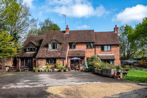 6 bedroom detached house for sale, Dusthouse Lane, Finstall, Bromsgrove, Worcestershire, B60
