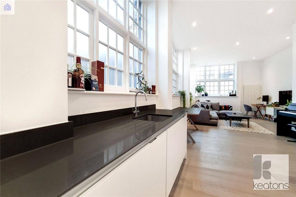 Kitchen/Living Area