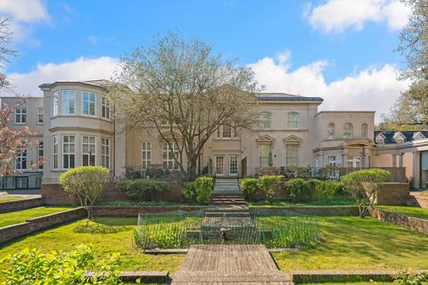 2 bedroom apartment for sale, Wimbledon Park Side, Wimbledon, SW19 5LR