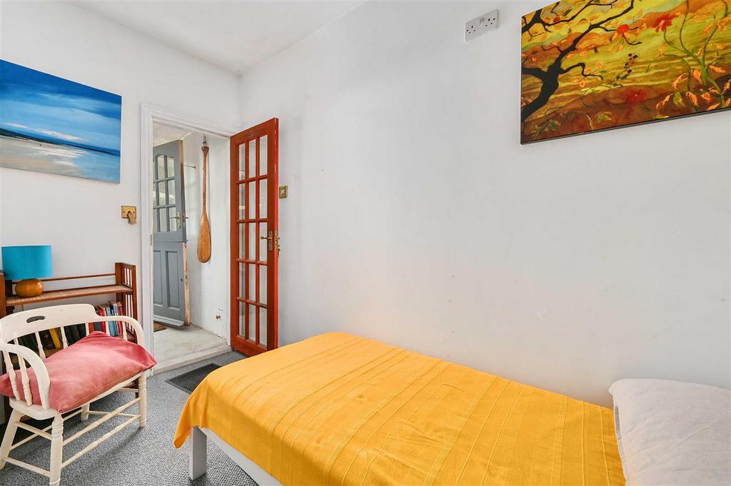 5 ST MARYS TERRACE - TN343 LS (46).jpg