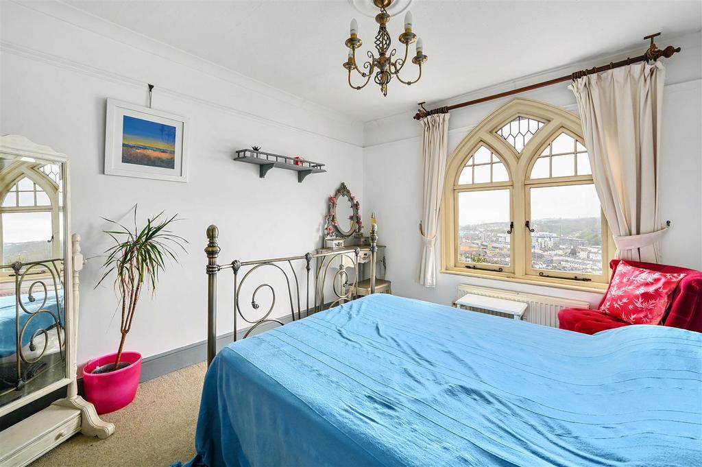 5 ST MARYS TERRACE - TN343 LS (34).jpg
