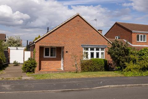 2 bedroom detached bungalow for sale, Hallview Road, Doncaster, DN11