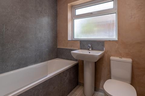 2 bedroom detached bungalow for sale, Hallview Road, Doncaster, DN11