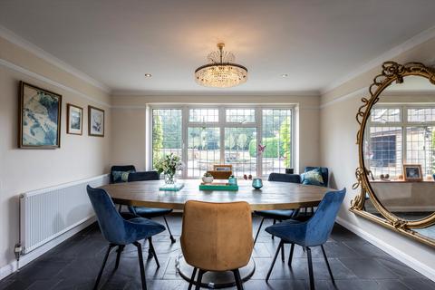 6 bedroom farm house for sale, Milford Road, Elstead, Godalming, Surrey, GU8 6LA