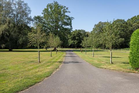6 bedroom farm house for sale, Milford Road, Elstead, Godalming, Surrey, GU8 6LA