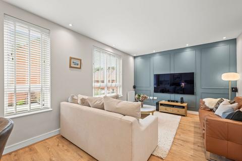 44 Barnes Way, Cheadle, SK8 2GH