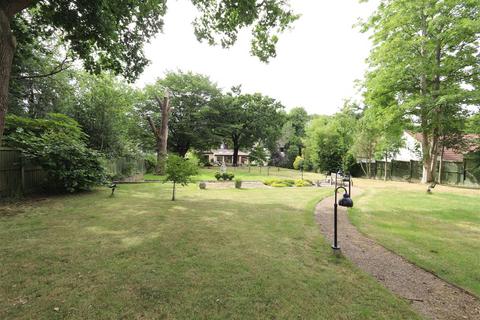 4 bedroom detached house for sale, Alexander Lane, Hutton, Brentwood